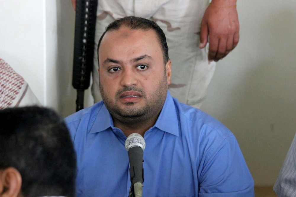 اليمن.. قصف حوثي يستهدف منزل وزير ماليتهم المُقال