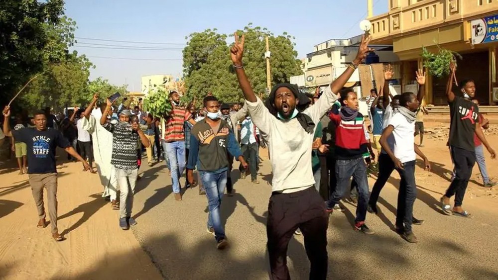 البشير يأمر بمراجعة اتفاق إدارة مرفأ بورتسودان