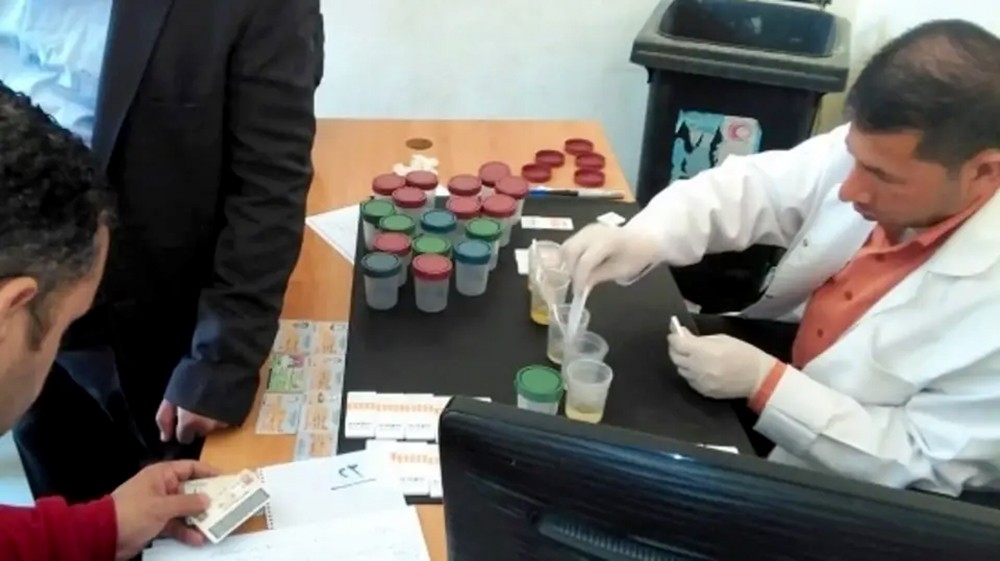 مخدرات.. إحالة 27 سائق حافلة مدرسية مصرية للنيابة