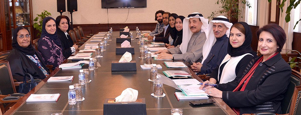 وزير العمل والتنمية الاجتماعية يستقبل مدير عام مكتب صاحبة السمو الأميرة سبيكة بنت إبراهيم آل خليفة