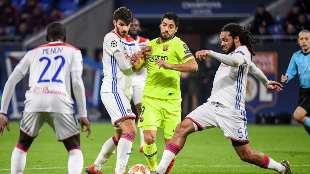 برشلونة يخشى "مفاجأة" ليون في دوري الأبطال