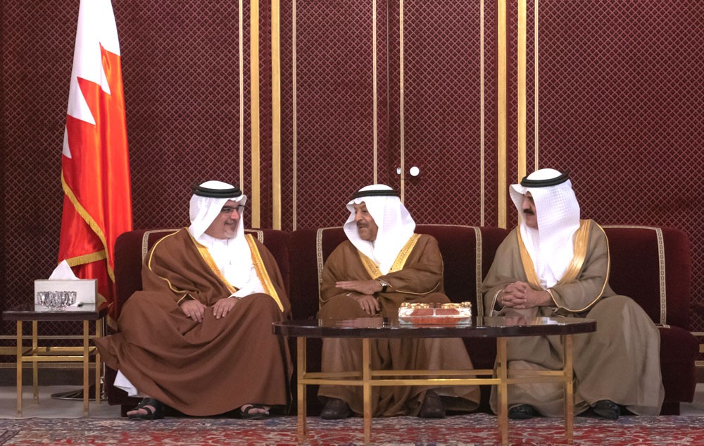نائب جلالة الملك يرحب برواد مجلسه الأسبوعي