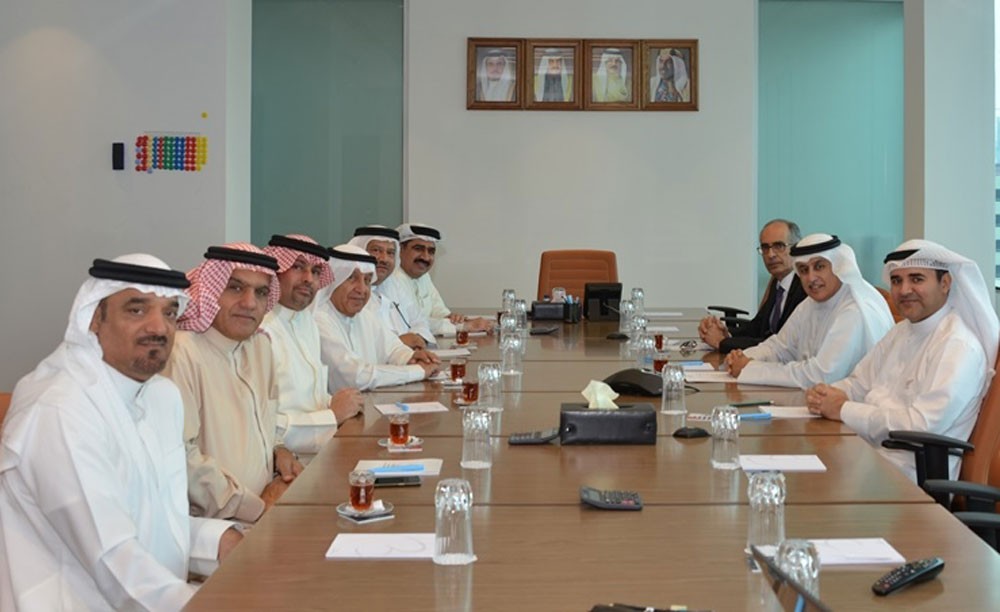 وزير الصناعة يشيد بدور جمعية رجال الأعمال البحرينية