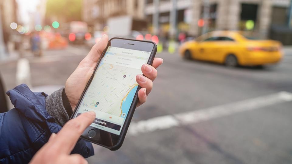 أوبر تخطط لإطلاق طرح عام أولي في أبريل