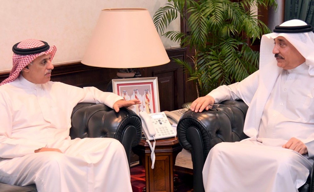 تعاون "العمل" وطيران الخليج في توظيف البحرينيين الفنيين في قطاع هندسة الطيران بالشركات المتخصصة