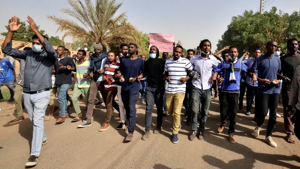 جهاز الأمن والمخابرات السوداني يقر.. الاحتجاج حق مشروع