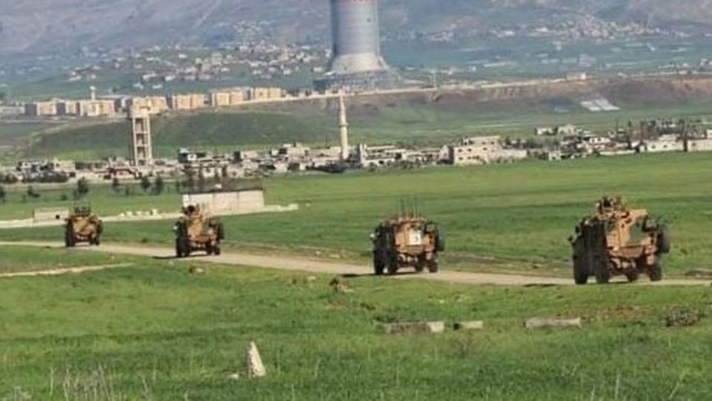 مدرعات تركيا تتغلغل في إدلب.. والعين على كسب التنازلات