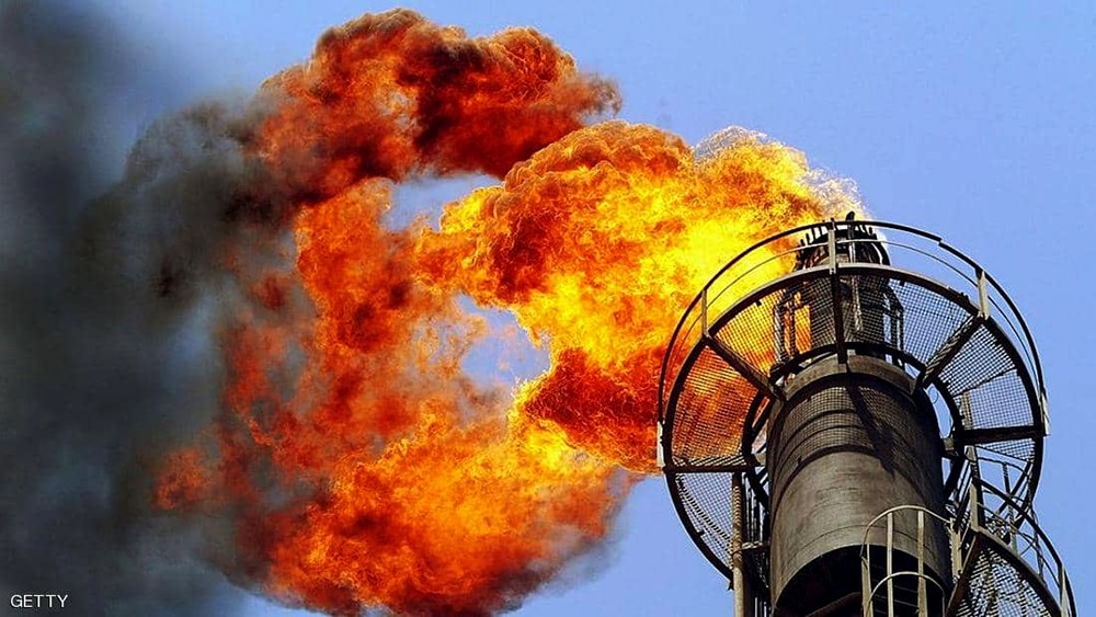 خفض الإمدادات يرفع سعر النفط وتباطؤ الاقتصاد يعرقله