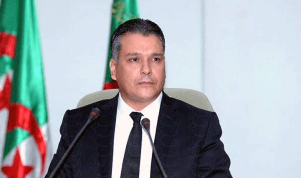 لم يبقَ أحد بسفينة بوتفليقة.. الحزب الحاكم يركب الحراك