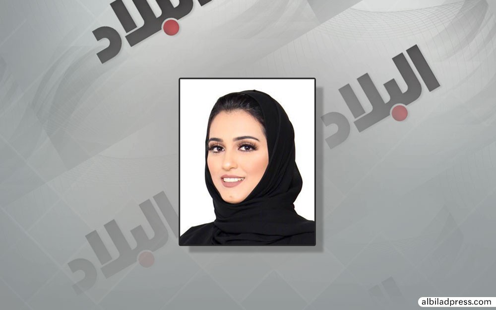 محامي يفصل متدربة مدعيا أنها حاولت إفراغ مكتبه من الموكلين