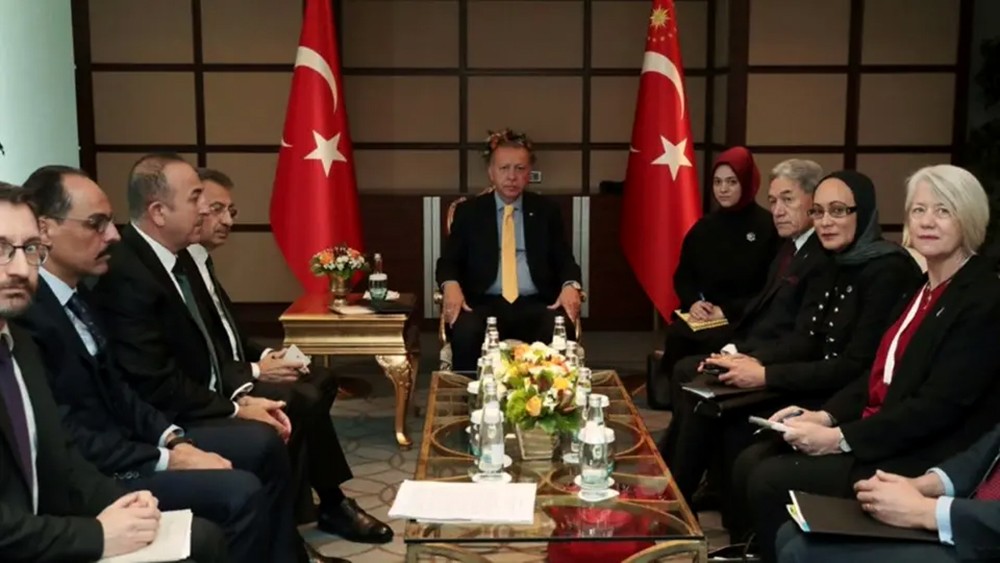 أردوغان لا يكل.. بث لمجزرة المسجد المروعة واستثمار جديد