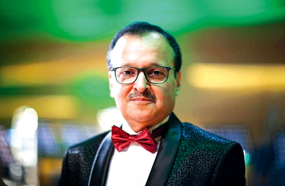 سيرة وحيد الخان بجامعة البحرين