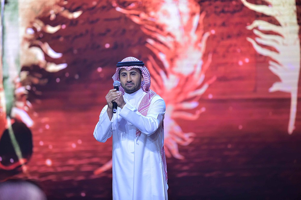 فؤاد عبد الواحد يختتم برنامج "فرسان القصيد"