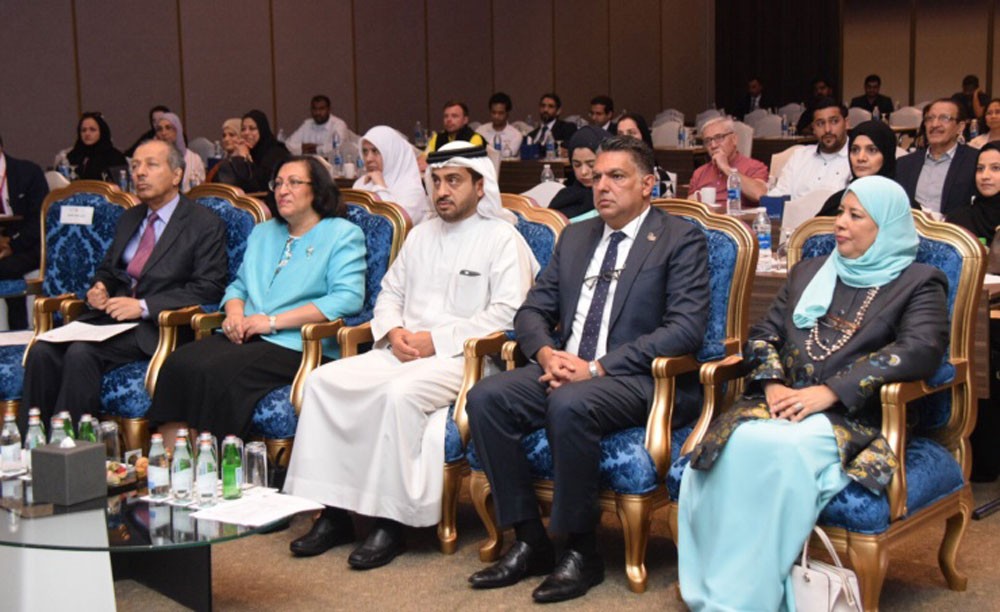 وزيرة الصحة تفتتح الندوة العلمية لطب رياضة السيارات