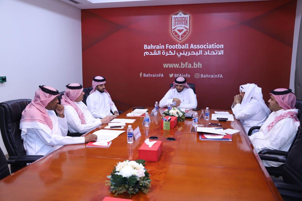 الشيخ علي بن خليفة يترأس الاجتماع الأول للجنة المنتخبات الوطنية 