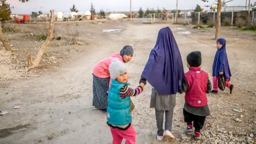 "أشبال داعش" في الهول.. يتامى وكوارث إنسانية وقنابل