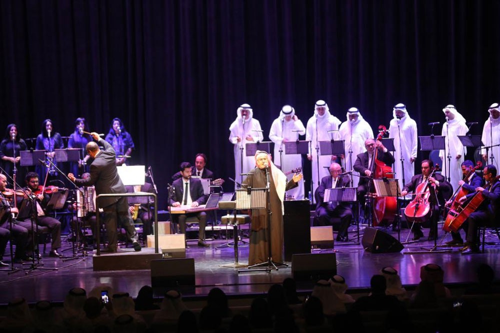 الفنان خالد الشيخ يطلّ عبر حفل "كلما كنّا بقربك"