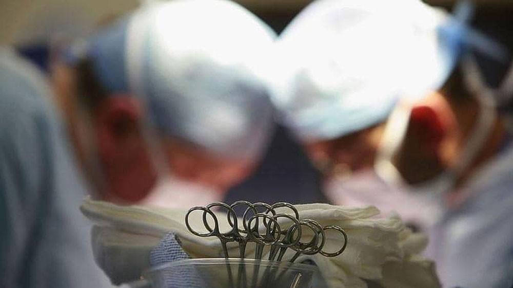 لأول مرة.. زراعة أعضاء من متبرع "حي" مصاب بالإيدز