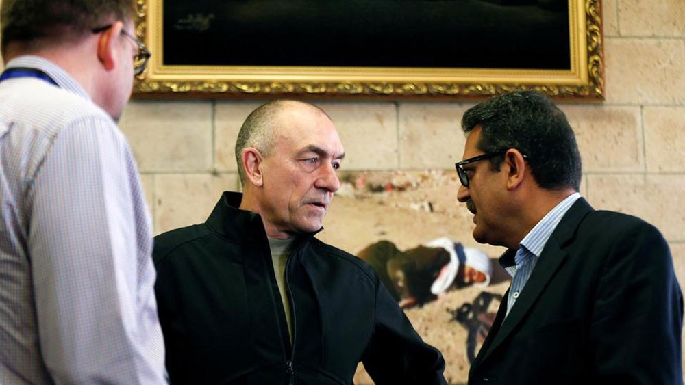 ميليشيات الحوثي أغلقت الطريق أمام الوفد الأممي بالحديدة
