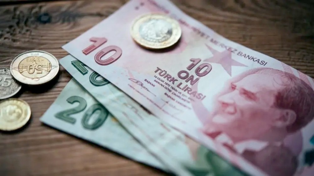 الليرة التركية تنزف مجدداً قبل الانتخابات المحلية