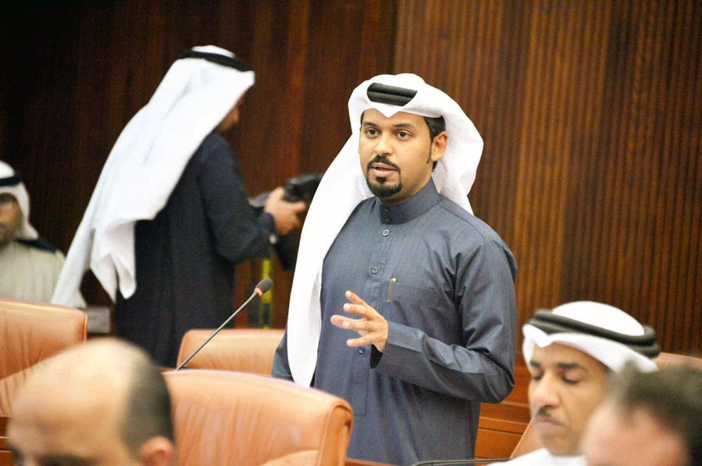 النفيعي: الفورمولا 1 علامة مضيئة في تاريخ البحرين