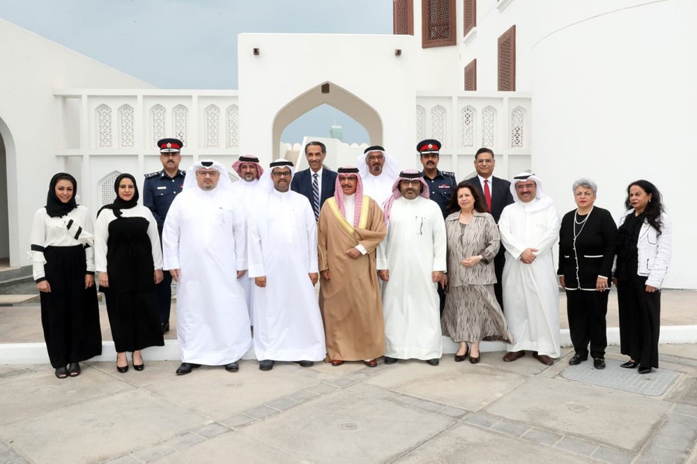 وزير الداخلية يشيد بجهود لجنة إعداد الخطة الوطنية لتعزيز الانتماء الوطني