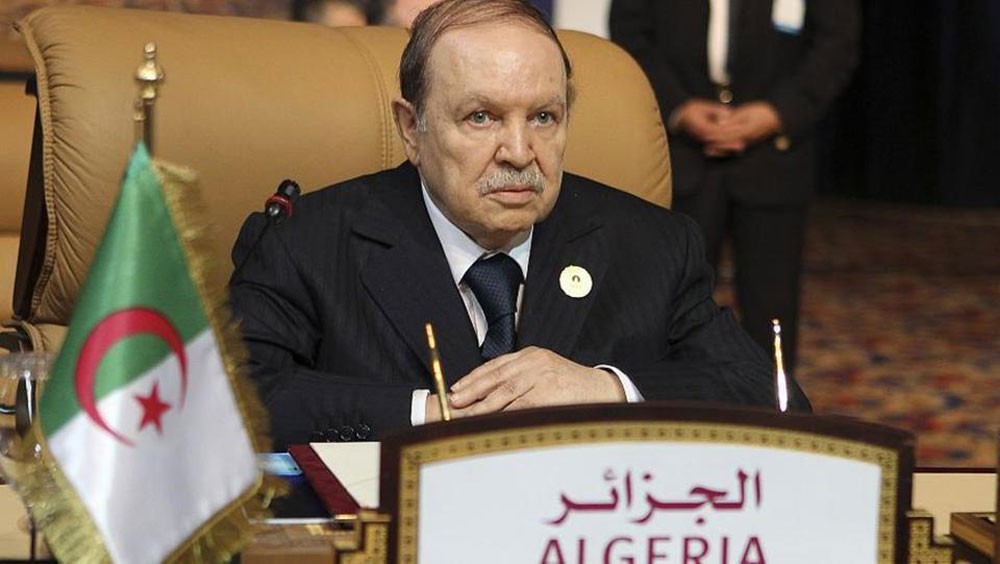 حكومة جديدة بالجزائر.. 27 وزيراً بينهم 6 من السابقين