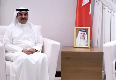 زينل: تعزيز التعاون بين السلطتين لإبراز الإنجازات البحرينية الرائدة