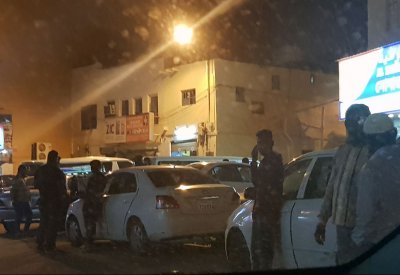 سواق الأجرة البحرينيون: عشرات الأجانب "يتكسون".. وأوضاعنا تزداد سوءًا