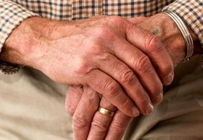 خطأ طبي عجيب أفقده رجولته وكلّف 12 مليون دولار!