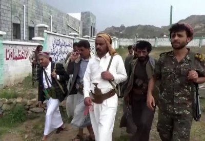 قيادي حوثي يقتل شابين من قبيلة أرحب ومحاولات لدفن القضية