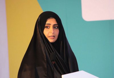 تكريم المبرة الخليفية في حفل خليجي بمسقط