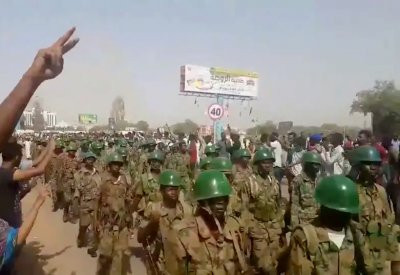 مشاورات لتشكيل مجلس انتقالي في السودان