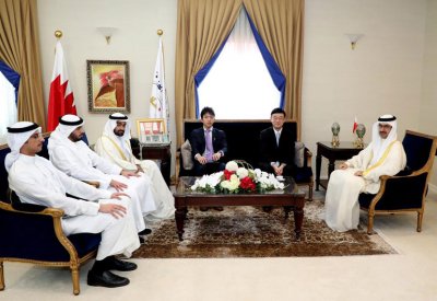 سمو محافظ الجنوبية يستقبل السفير الياباني لدى البحرين
