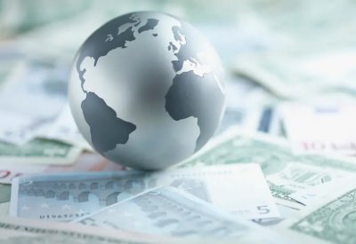 البريكست والحرب التجارية.. مخاطر تهدد النمو العالمي