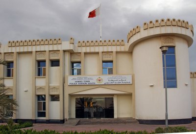 القبض على شخصين متورطين بارتكاب قضايا سرقة بالاكراه