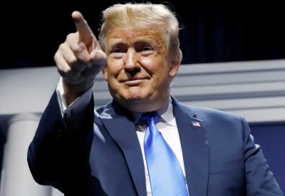 ترمب يرجح منافسة "المجنون" و"النعسان" في انتخابات 2020