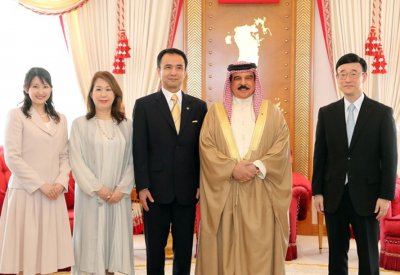 جلالة الملك يستقبل سفير اليابان ووفد جمعية الحجر من أجل السلام