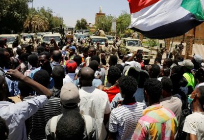السودان.. "الحرية والتغيير" تسلم رؤيتها للفترة الانتقالية