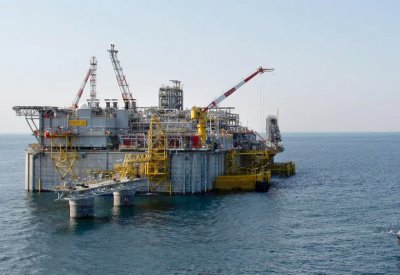 "العمانية للغاز" تسدد ديونها بملياري دولار قبل موعدها