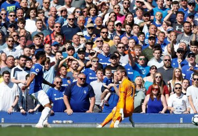 إيفرتون يسحق مانشستر يونايتد برباعية ثقيلة