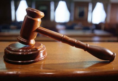 سيدة تدعي أنها "أميرة خليجية" وترفض الانصياع للأوامر بعد حادث مروري