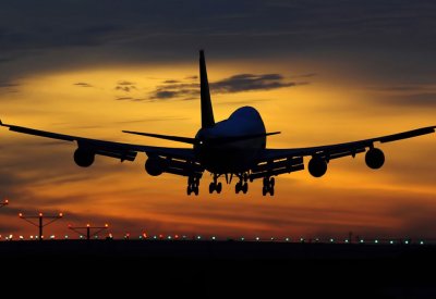 قبل صعود الطائرة... شركات الطيران تدرس خضوع المسافرين لاختبار وزن