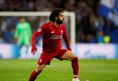نجم برشلونة يرشح محمد صلاح لخلافة ميسي ورونالدو