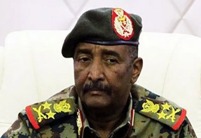 المجلس العسكري السوداني يعد بعبور آمن للمرحلة الحرجة