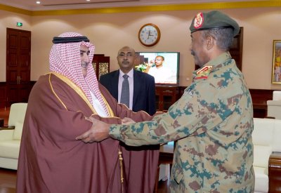 وزير الخارجية ينقل رسالة شفهية من جلالة الملك الى السودان 