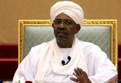لماذا تخلى إخوان السودان عن البشير؟ الإجابة بمصر وتونس