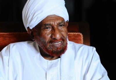 الصادق المهدي: العسكري السوداني سيسلم السلطة للمدنيين