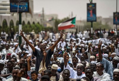 المجلس العسكري السوداني: الفترة الانتقالية عامان وقد تقل
