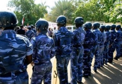 شرطيو السودان في إضراب.. ولائحة مطالب للمجلس العسكري